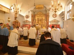 030-Chapitre_2025-Messe_pontificale_jeudi-Gricigliano_20250828_112156